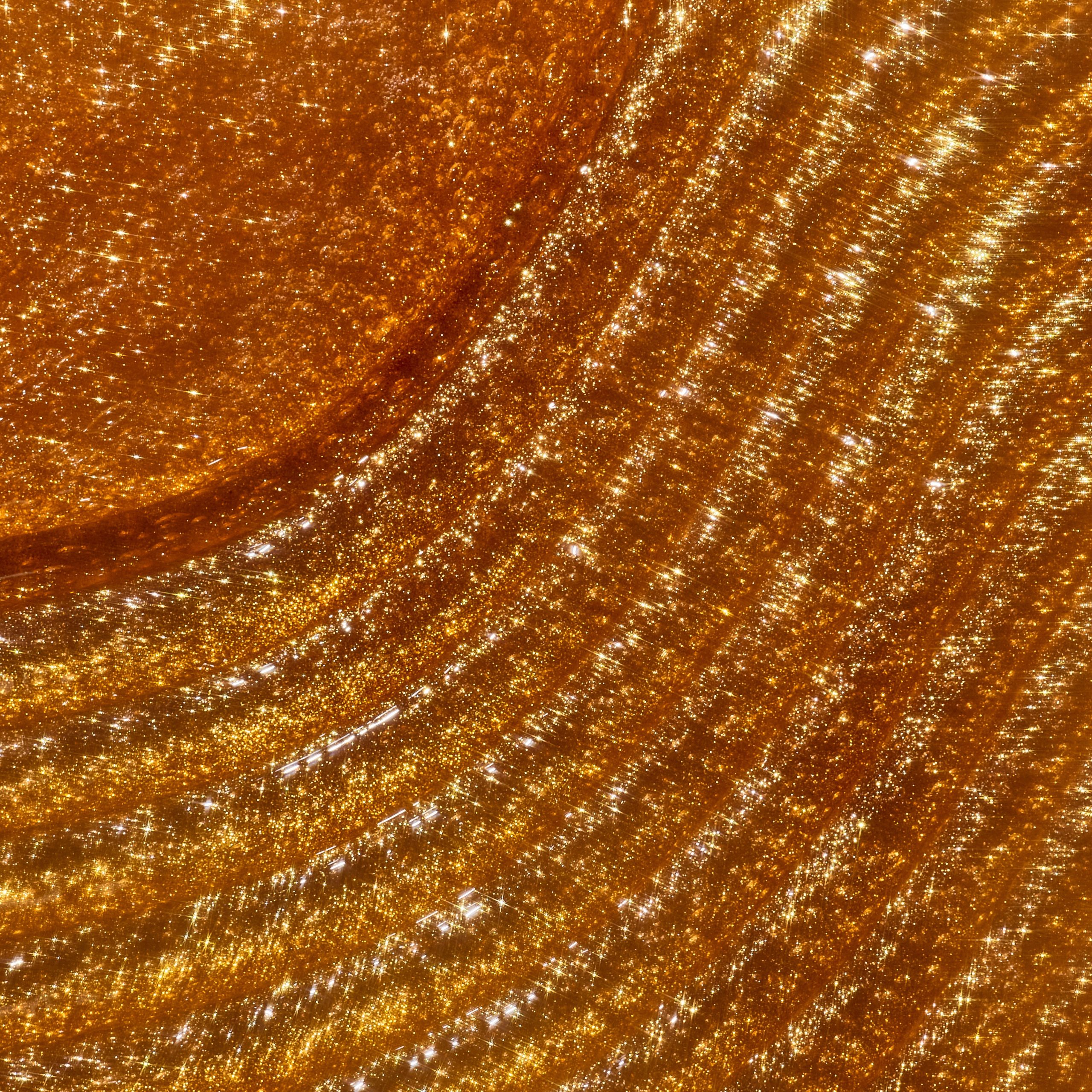 Golden Vanilla Foaming Gel Wash - Image 3