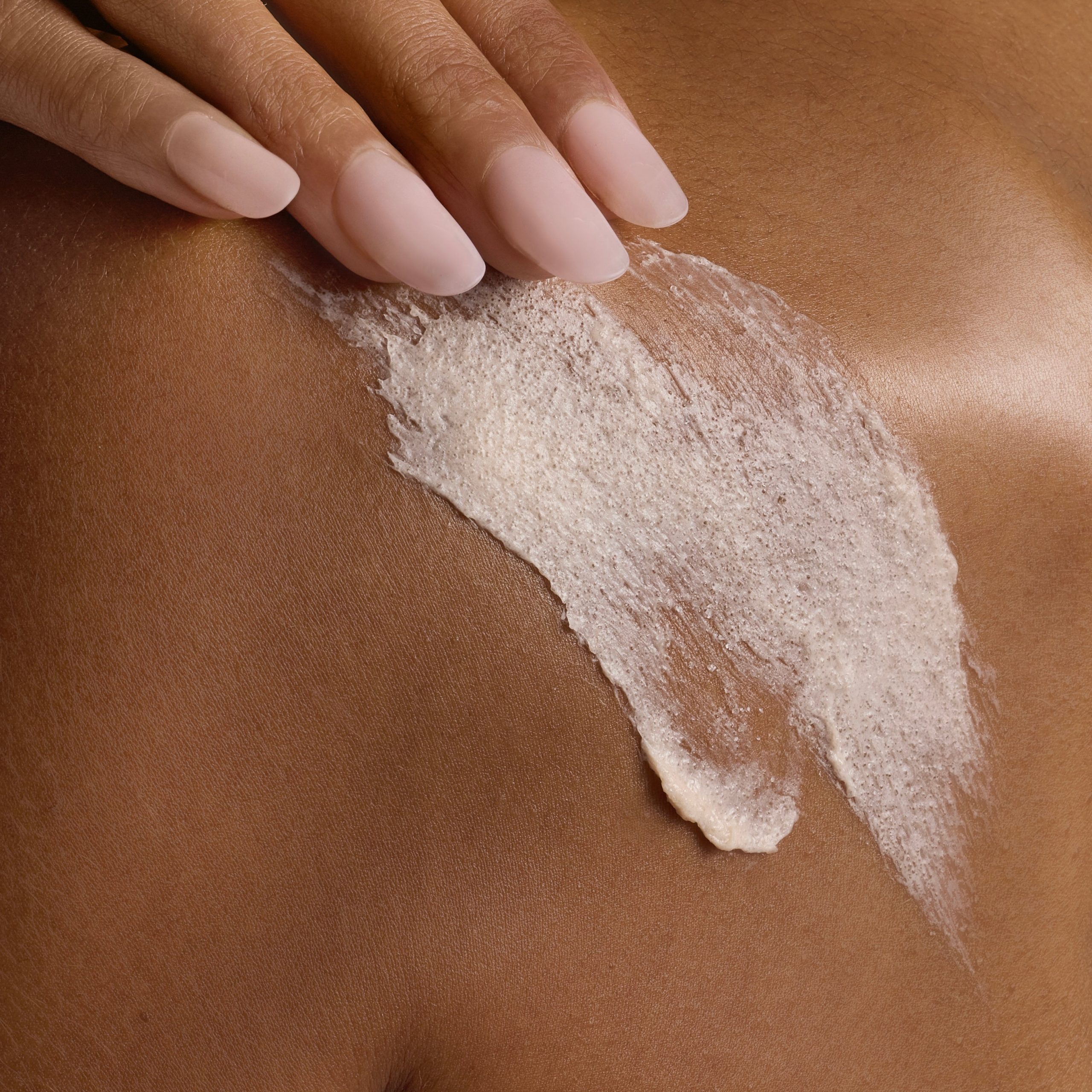 Pink Champagne Daily Moisturizing Scrub - Image 4
